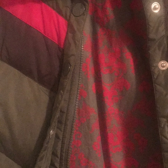 Puffer vest - Picture 3 of 8